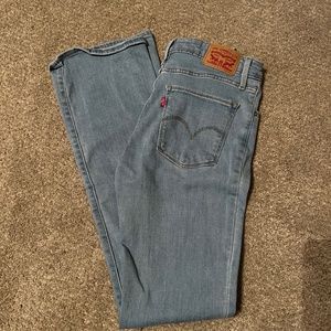 Women’s Levi 725 Jeans